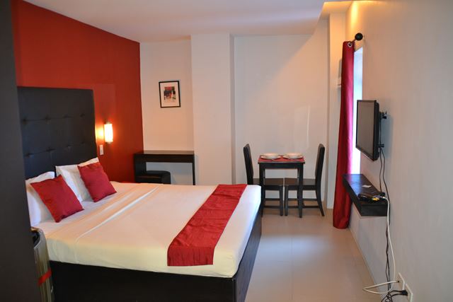 King Superior I Room PhP 1,650.00