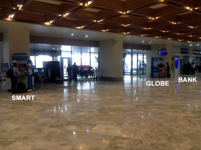 NAIA T1 到着ロビー右側